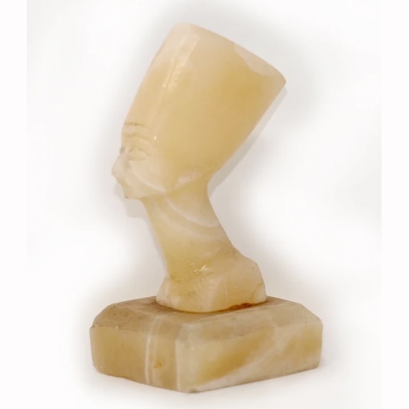 Carved Soap Stone Nefertiti Egyptian Queen Sculpture, Paper Weight, Vintage - Picture 6 of 9